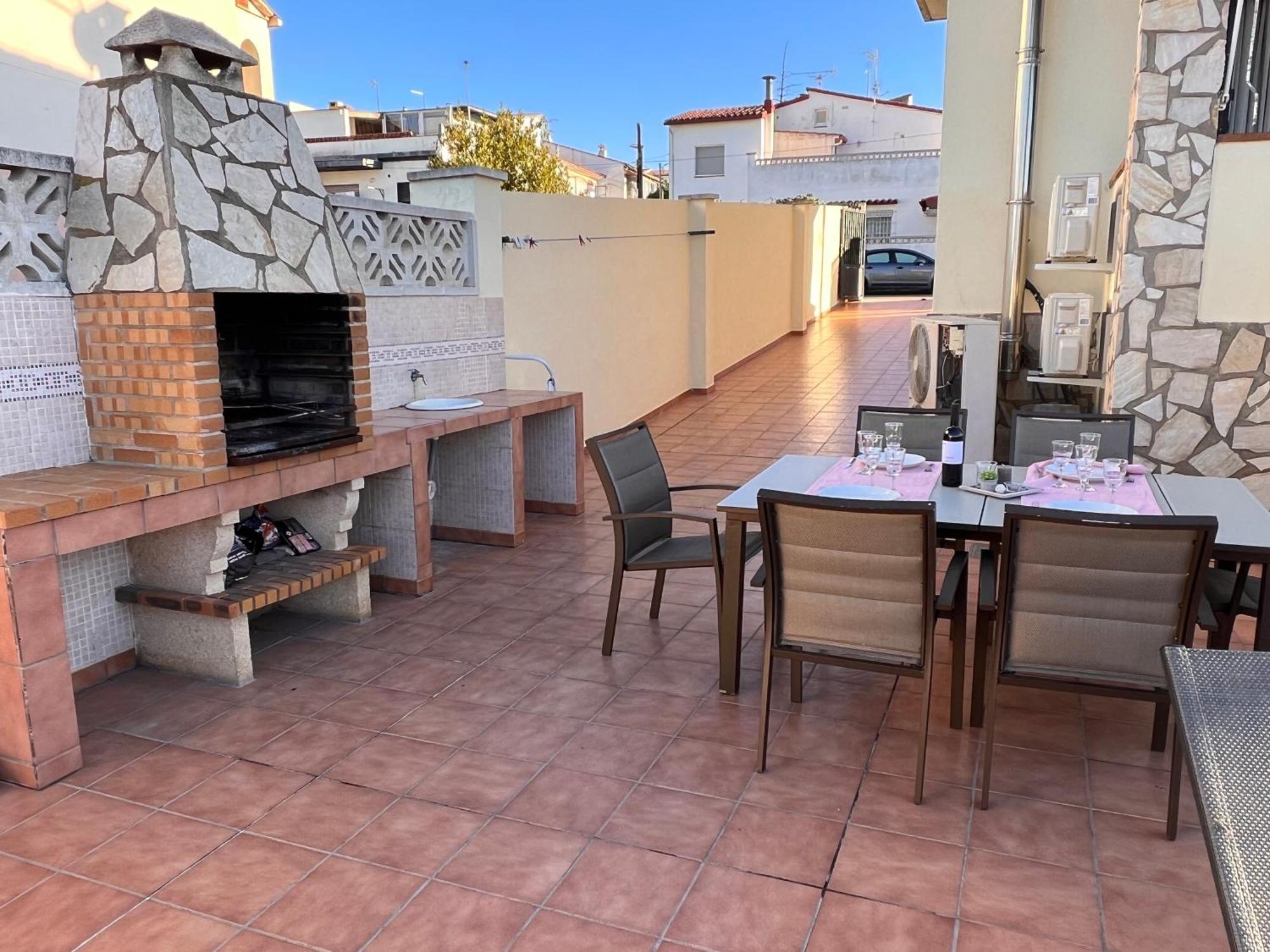 Casa Puig, Piscina Privada ,aire Acondicionado Free Holiday home *